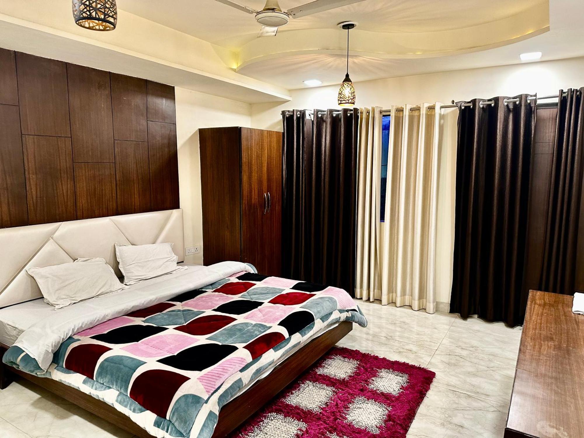آغْرا Taj Castle A Boutique Homestay المظهر الخارجي الصورة