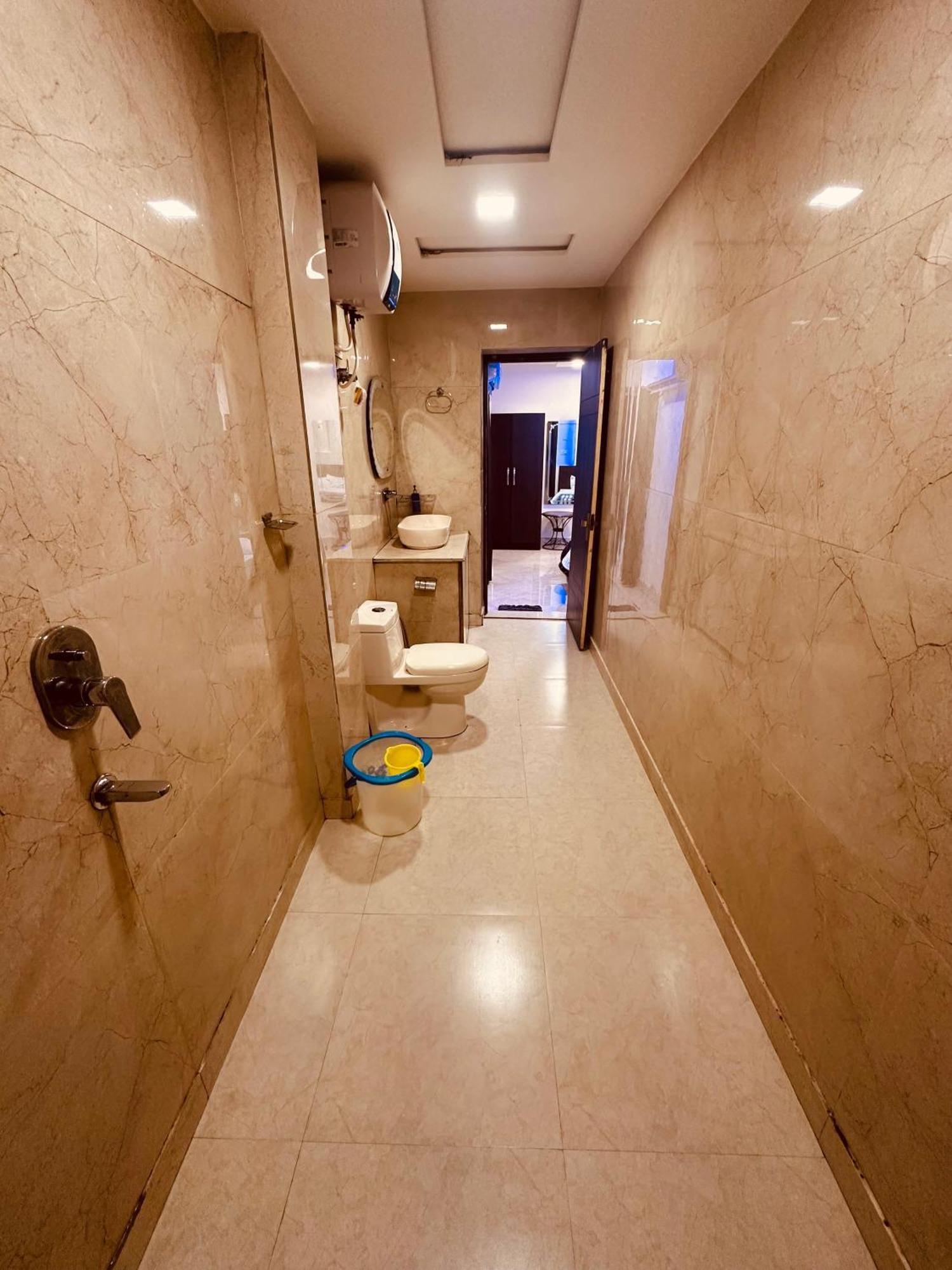 آغْرا Taj Castle A Boutique Homestay المظهر الخارجي الصورة
